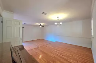 5939 Heatherwood Ct, Alexandria, VA 22310 - Photo 10