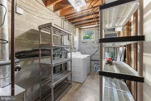 14710 Bentley Square, Centreville, VA 20120 - Photo 40