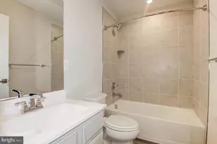 13927 Airfoil Rd, Herndon, VA 20171 - Photo 10