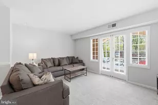 5911 Prince James Dr, Springfield, VA 22152 - Photo 4