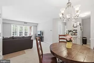 5911 Prince James Dr, Springfield, VA 22152 - Photo 2