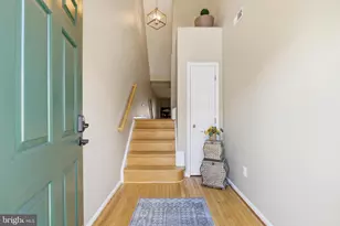 5146 Ballycastle Cir, Alexandria, VA 22315 - Photo 2
