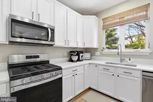 5146 Ballycastle Cir, Alexandria, VA 22315 - Photo 16