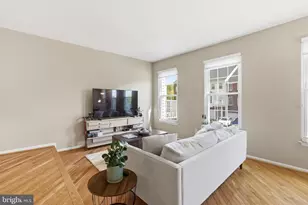 5146 Ballycastle Cir, Alexandria, VA 22315 - Photo 6