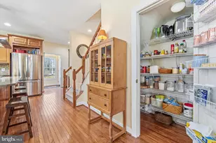 10582 Canterberry Rd, Fairfax Station, VA 22039 - Photo 18