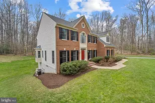 10582 Canterberry Rd, Fairfax Station, VA 22039 - Photo 2