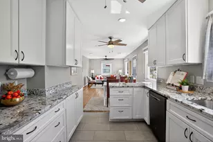 3206 Campbell Dr, Alexandria, VA 22303 - Photo 8