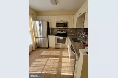 6203 Abbottsbury Row, Alexandria, VA 22315 - Photo 2