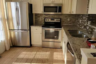 6203 Abbottsbury Row, Alexandria, VA 22315 - Photo 2