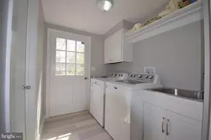 8811 Badger Dr, Alexandria, VA 22309 - Photo 36