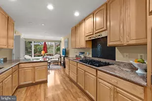 6315 Manchester Way, Alexandria, VA 22304 - Photo 6