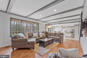 8203 Galahad Ct, Annandale, VA 22003 - Photo 18