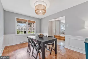 8203 Galahad Ct, Annandale, VA 22003 - Photo 8