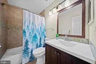 4469 Holly Ave, Fairfax, VA 22030 - Photo 16