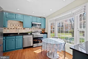 4469 Holly Ave, Fairfax, VA 22030 - Photo 6