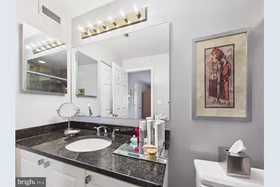 1645 International Drive #TH-18, McLean, VA 22102 - Photo 26