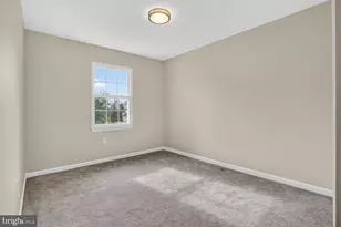 6739 Rockledge Pl, Centreville, VA 20121 - Photo 14