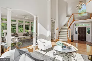 891 Chinquapin Rd, McLean, VA 22102 - Photo 8
