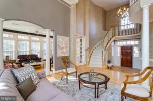 891 Chinquapin Rd, McLean, VA 22102 - Photo 8