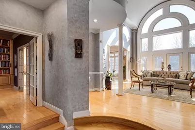 891 Chinquapin Road, McLean, VA 22102 - Photo 4