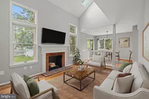 8405 Hollis Ln, Vienna, VA 22182 - Photo 4