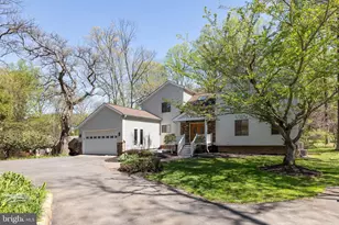 513 Springvale Rd, Great Falls, VA 22066 - Photo 2