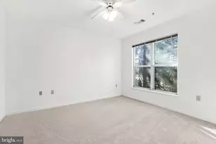 2204 Westcourt Ln, Herndon, VA 20170 - Photo 4