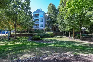 2204 Westcourt Ln, Herndon, VA 20170 - Photo 36