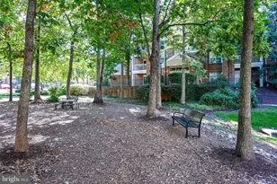 2204 Westcourt Ln, Herndon, VA 20170 - Photo 42