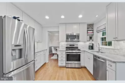 9751 Ironmaster Drive, Burke, VA 22015 - Photo 12