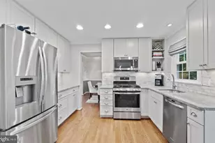 9751 Ironmaster Dr, Burke, VA 22015 - Photo 12