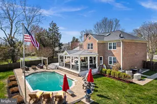 9426 Mt Vernon Cir, Alexandria, VA 22309 - Photo 2