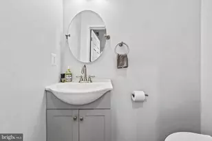 5840 Watermark Cir, Centreville, VA 20120 - Photo 24