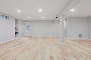 7952 Blitz Ct, Dunn Loring, VA 22027 - Photo 42