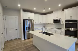 13556 Innovation Station Loop, Herndon, VA 20171 - Photo 4