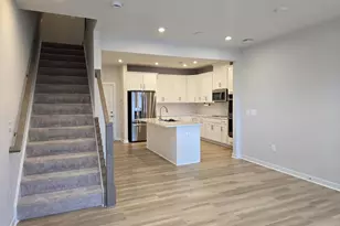 13556 Innovation Station Loop, Herndon, VA 20171 - Photo 2