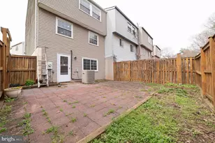 5569 Caithness Ct, Fairfax, VA 22032 - Photo 16