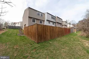 5569 Caithness Ct, Fairfax, VA 22032 - Photo 6