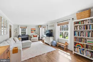 9822 Wolcott Dr, Burke, VA 22015 - Photo 10