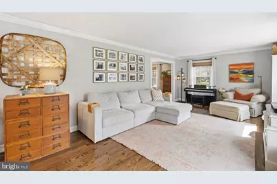 9822 Wolcott Drive, Burke, VA 22015 - Photo 8