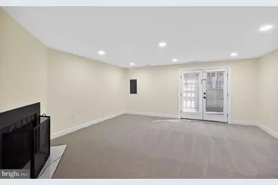 5866 Bridgetown Ct, Burke, VA 22015 - Photo 24