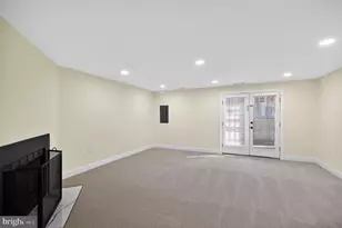 5866 Bridgetown Ct, Burke, VA 22015 - Photo 24