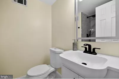 5866 Bridgetown Ct, Burke, VA 22015 - Photo 28