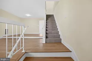 5866 Bridgetown Ct, Burke, VA 22015 - Photo 4