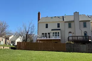 9433 William Kirk Ln, Burke, VA 22015 - Photo 4