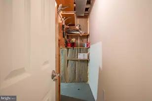 9433 William Kirk Ln, Burke, VA 22015 - Photo 46