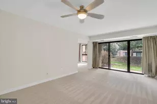 2044 Royal Fern Ct, Reston, VA 20191 - Photo 6