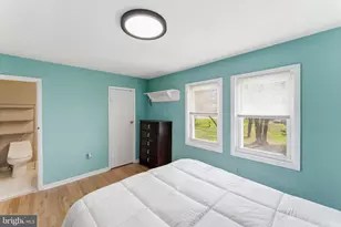 9710 Ashbourn Dr, Burke, VA 22015 - Photo 18