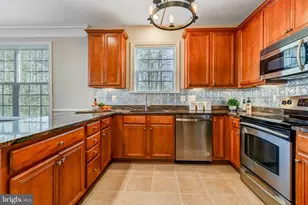 7860 Rolling Woods Ct, Springfield, VA 22152 - Photo 18