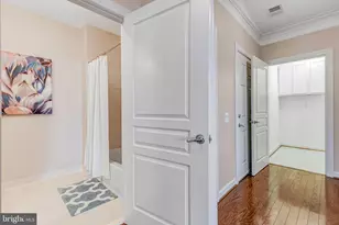 7860 Rolling Woods Ct, Springfield, VA 22152 - Photo 14